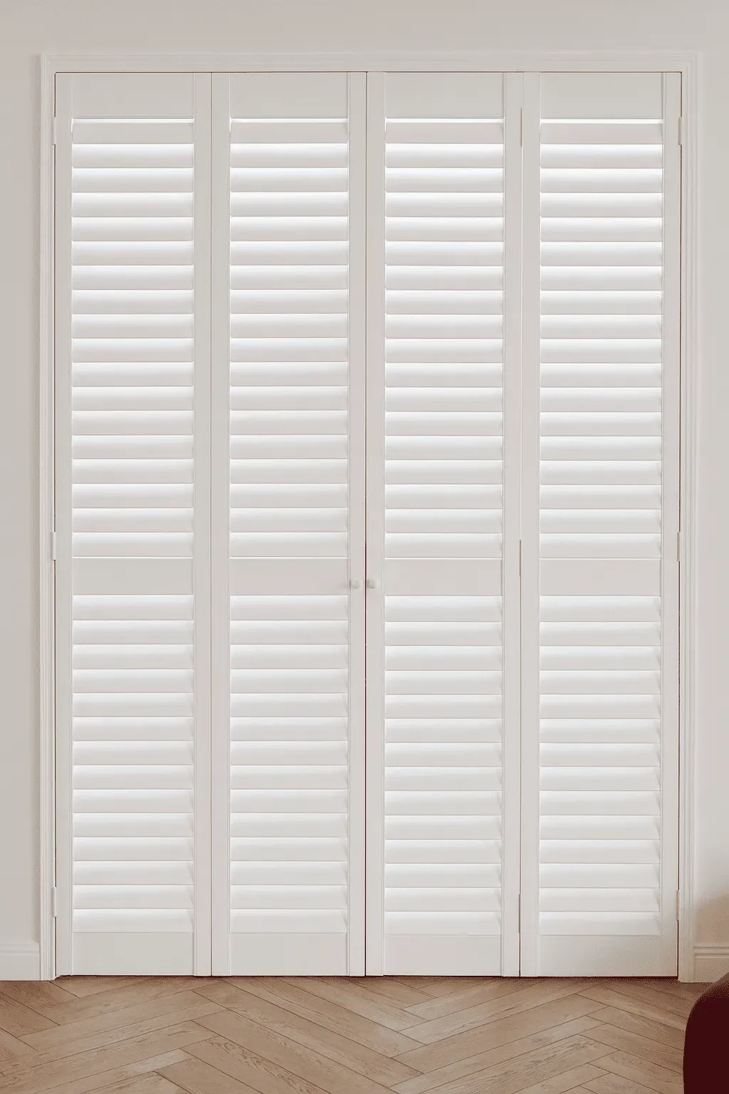 Czym charakteryzują się okiennice ażurowe?